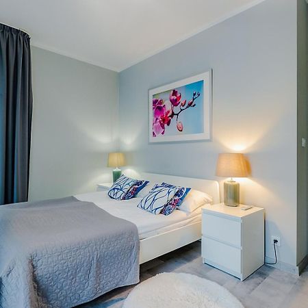 Family Apartment Zoliborz By Noclegi Renters Warszawa Exteriör bild