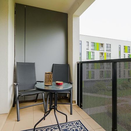 Family Apartment Zoliborz By Noclegi Renters Warszawa Exteriör bild
