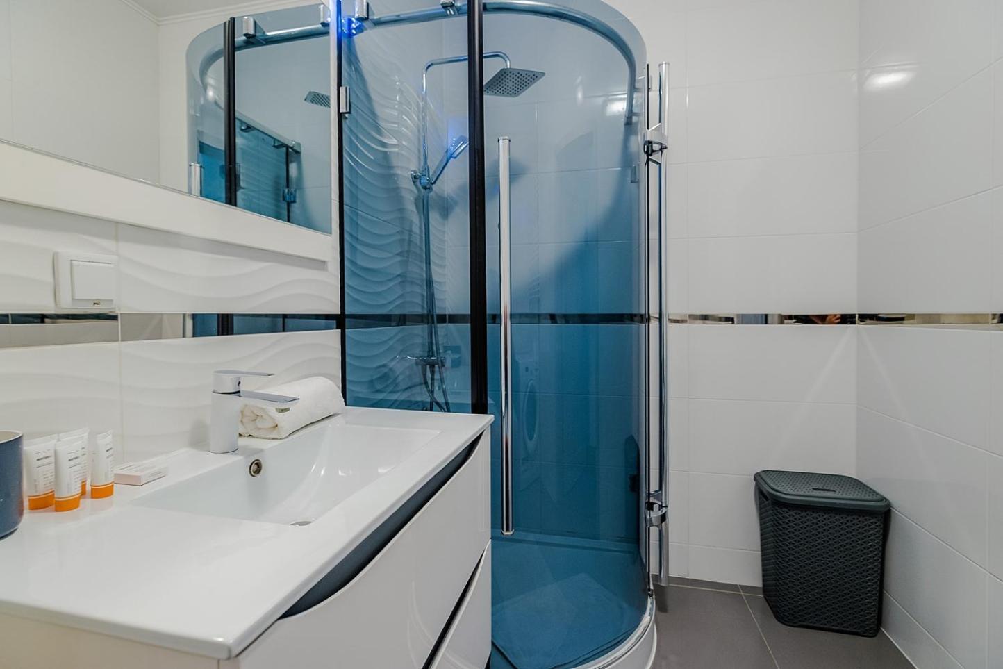 Family Apartment Zoliborz By Noclegi Renters Warszawa Exteriör bild
