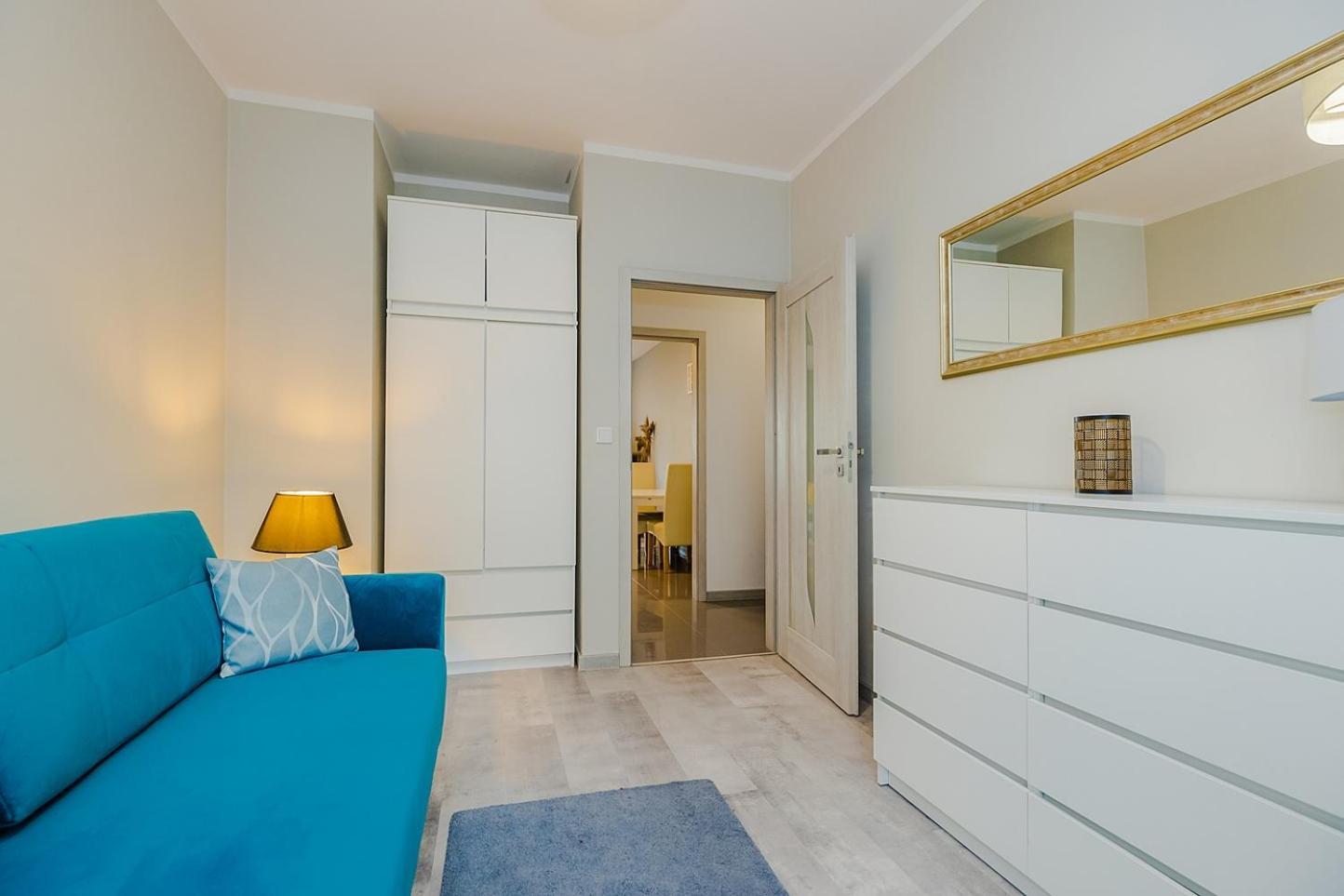 Family Apartment Zoliborz By Noclegi Renters Warszawa Exteriör bild